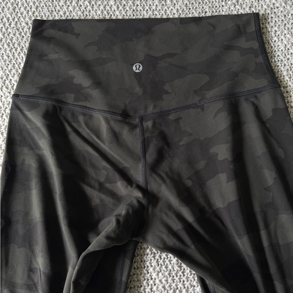 lululemon align dark olive green and black camo leggings size 8 - Picture 1 of 14